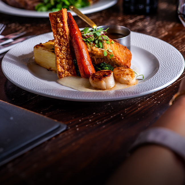 Explore our great offers on Pub food at The Freemasons Arms